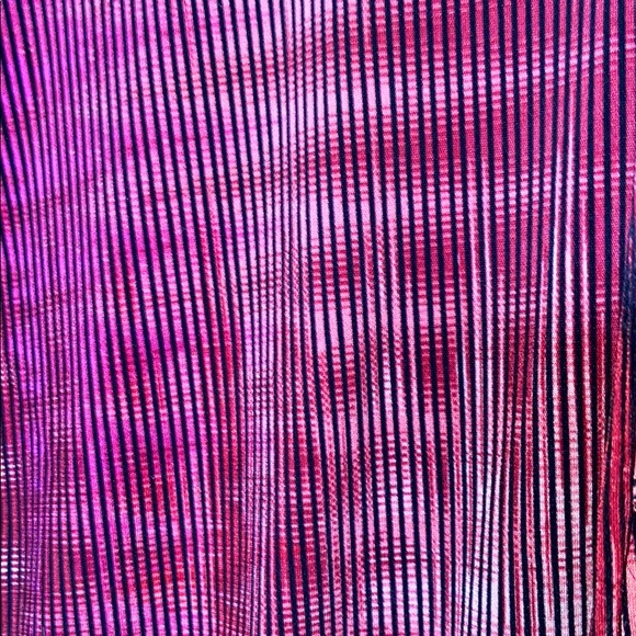 Groovy Sleeved Blouse - Picture 3 of 3